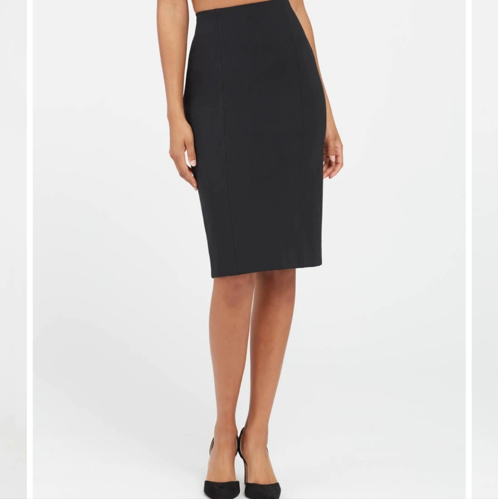 NWT SPANX The Perfect Black Pencil Skirt Sz. M